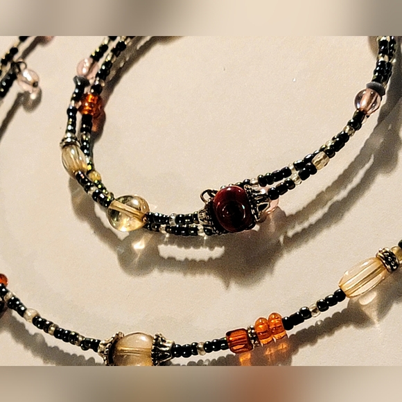 Multicolor Beaded Necklace And Matching Bracelet Set - Picture 5 of 6